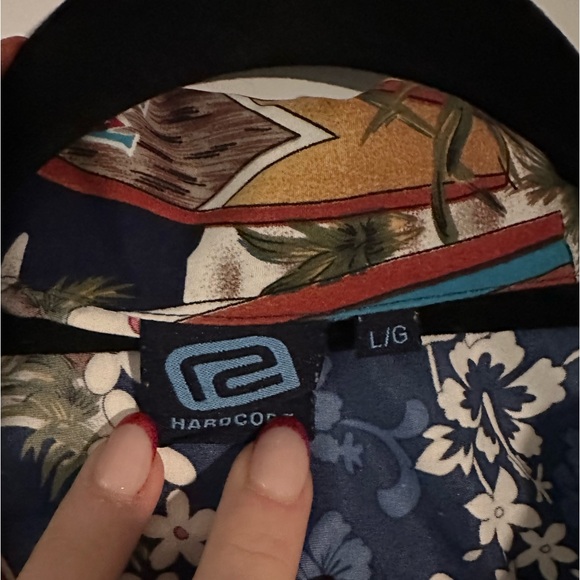 Hawaiian shirt with surf boards and florals - Picture 3 of 4